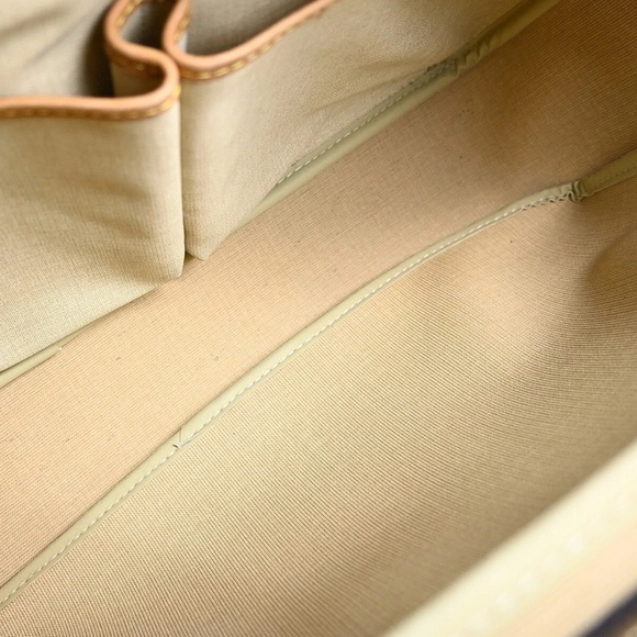 Louis Vuitton Reporter GM Monogram Canvas Messenger Bag - Picture 7 of 11